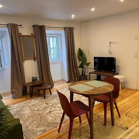 Apartment Chic Apartment-rua Verde, *