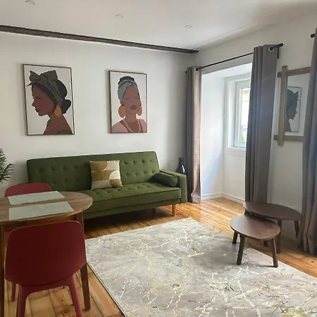 Appartement Chic Apartment-rua Verde, *